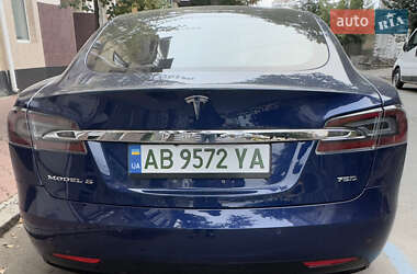 Лифтбек Tesla Model S 2018 в Хмельницком