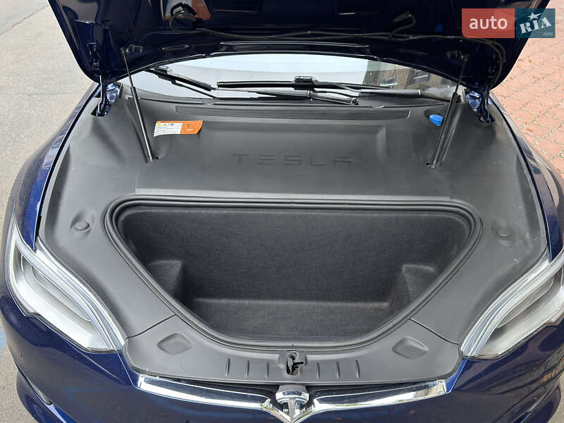 Ліфтбек Tesla Model S 2018 в Хмельницькому