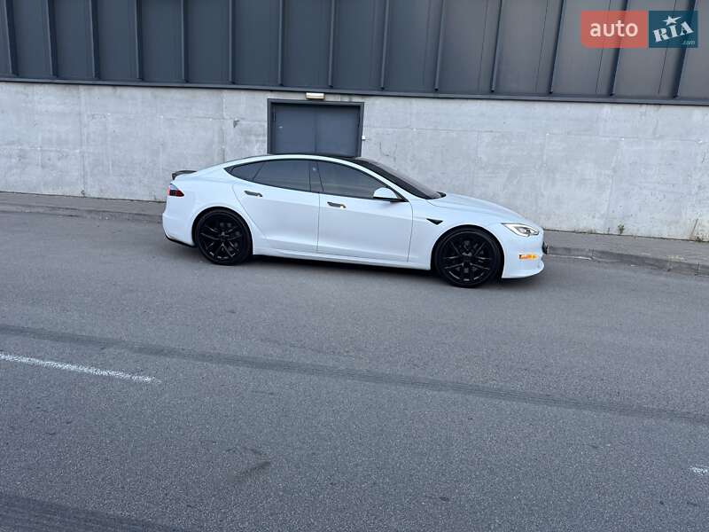 Лифтбек Tesla Model S 2021 в Киеве фото 2 Лифтбек Tesla Model S 2021 в Киеве