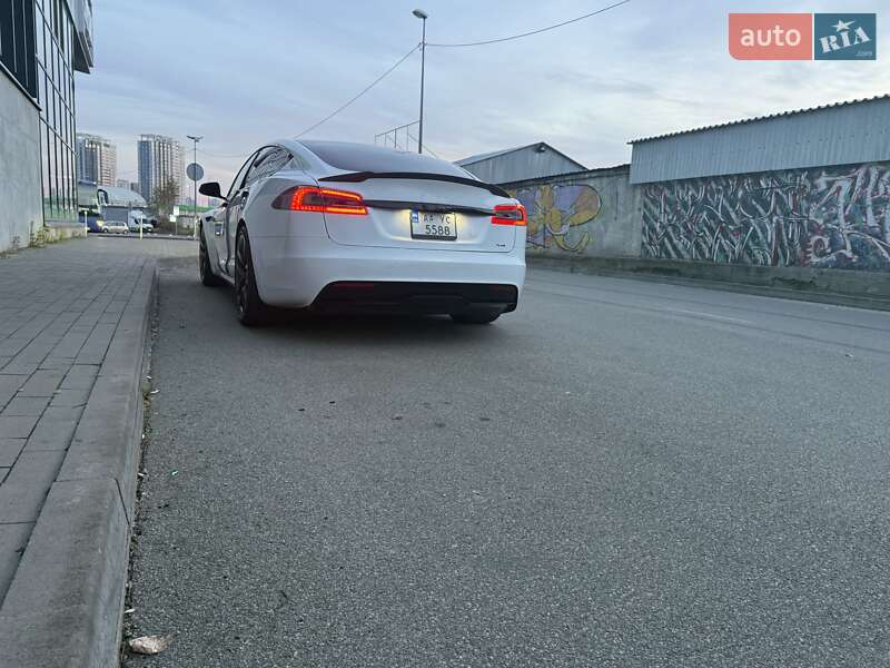 Лифтбек Tesla Model S 2021 в Киеве фото 12 Лифтбек Tesla Model S 2021 в Киеве