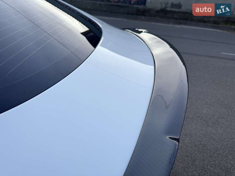 Лифтбек Tesla Model S 2021 в Киеве фото 26 Лифтбек Tesla Model S 2021 в Киеве