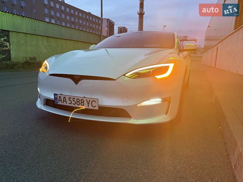 Лифтбек Tesla Model S 2021 в Киеве фото 33 Лифтбек Tesla Model S 2021 в Киеве