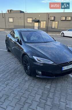 Ліфтбек Tesla Model S 2019 в Києві