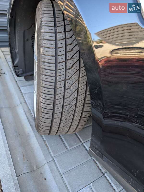 Лифтбек Tesla Model S 2013 в Киеве