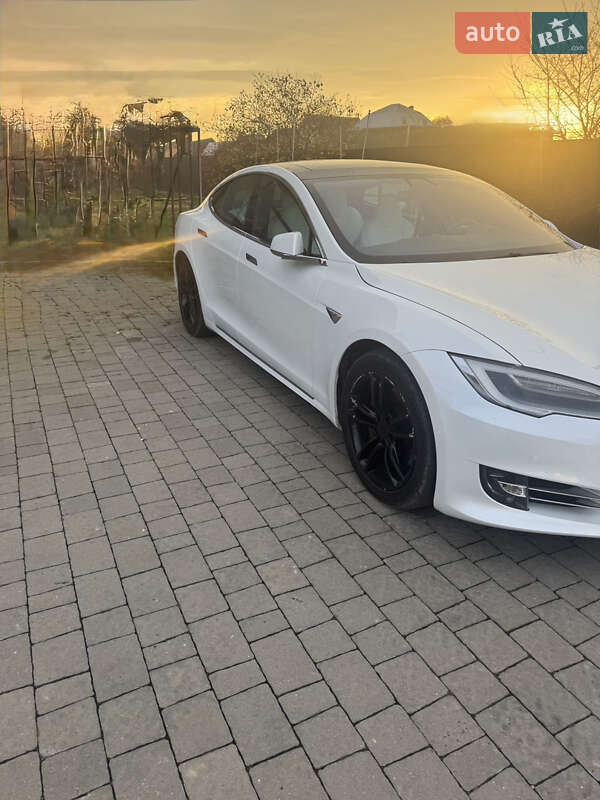 Лифтбек Tesla Model S 2019 в Ивано-Франковске фото 2 Лифтбек Tesla Model S 2019 в Ивано-Франковске