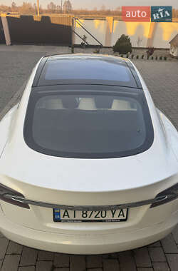 Лифтбек Tesla Model S 2019 в Ивано-Франковске