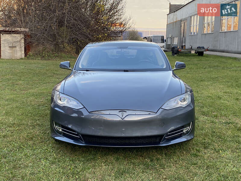 Ліфтбек Tesla Model S 2013 в Борисполі фото 3 Ліфтбек Tesla Model S 2013 в Борисполі