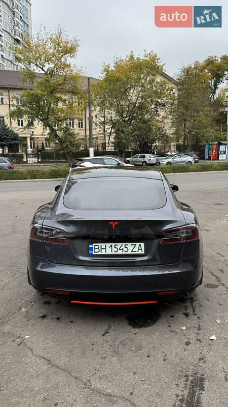 Ліфтбек Tesla Model S 2015 в Одесі фото 4 Ліфтбек Tesla Model S 2015 в Одесі