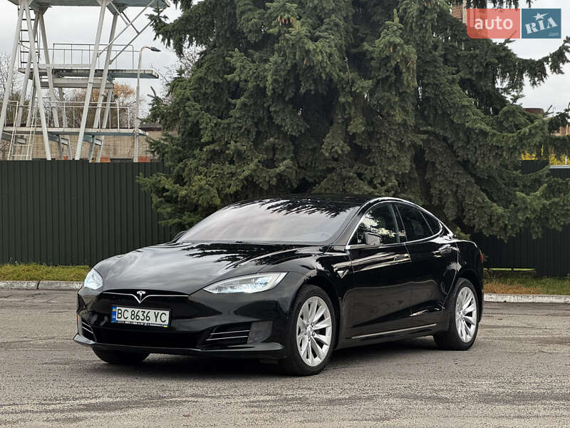 Ліфтбек Tesla Model S 2018 в Львові фото 2 Ліфтбек Tesla Model S 2018 в Львові