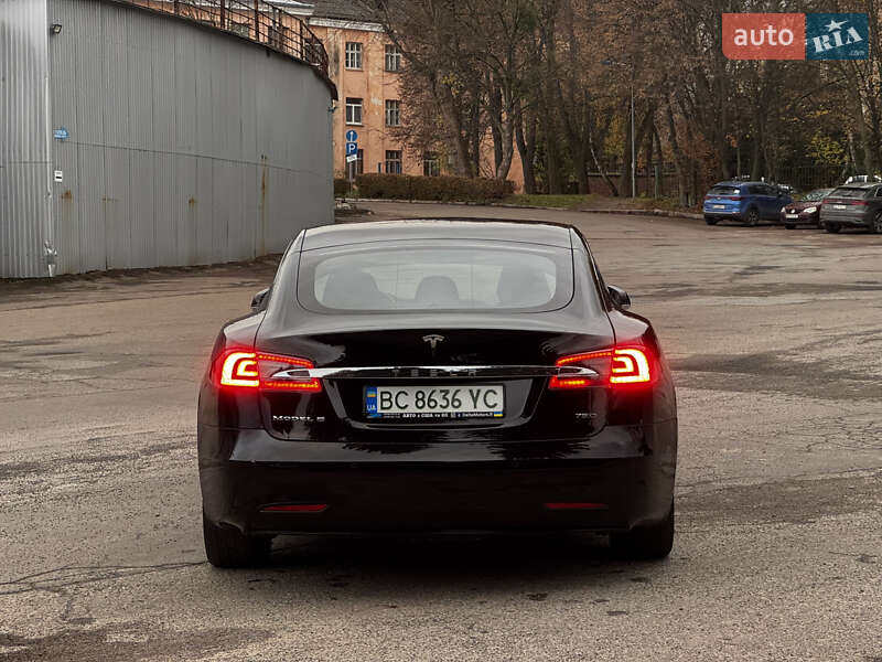 Ліфтбек Tesla Model S 2018 в Львові фото 11 Ліфтбек Tesla Model S 2018 в Львові