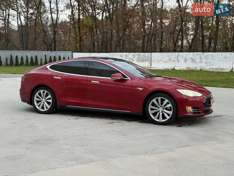 Ліфтбек Tesla Model S 2013 в Луцьку фото 2 Ліфтбек Tesla Model S 2013 в Луцьку