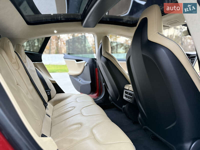 Ліфтбек Tesla Model S 2013 в Луцьку фото 27 Ліфтбек Tesla Model S 2013 в Луцьку
