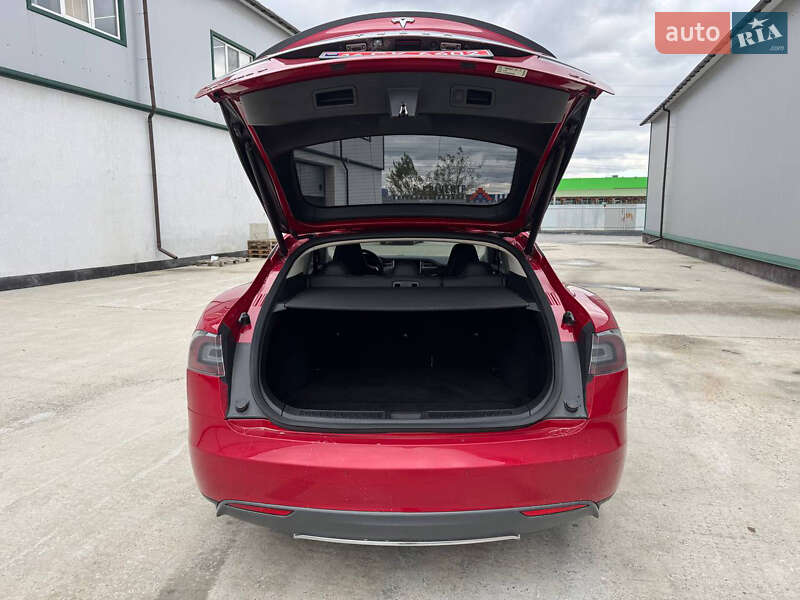 Ліфтбек Tesla Model S 2014 в Вінниці фото 9 Ліфтбек Tesla Model S 2014 в Вінниці