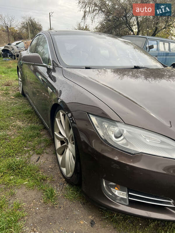 Ліфтбек Tesla Model S 2013 в Одесі фото 2 Ліфтбек Tesla Model S 2013 в Одесі
