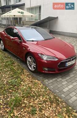 Ліфтбек Tesla Model S 2016 в Житомирі