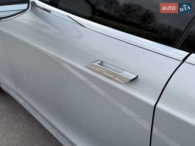 Ліфтбек Tesla Model S 2017 в Кам'янському фото 19 Ліфтбек Tesla Model S 2017 в Кам'янському