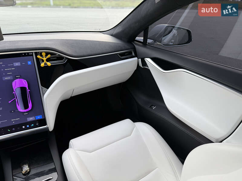 Ліфтбек Tesla Model S 2017 в Кам'янському фото 28 Ліфтбек Tesla Model S 2017 в Кам'янському