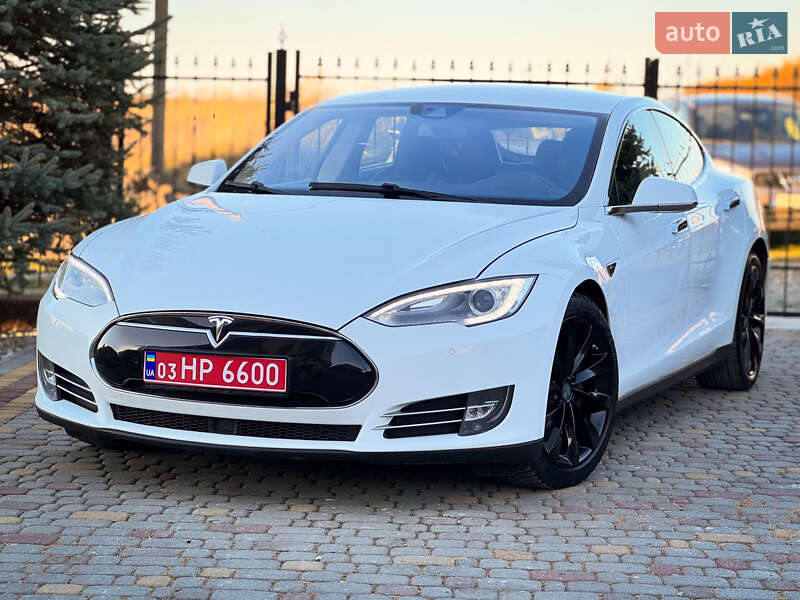 Tesla Model S 2015 Tesla Model S 2015