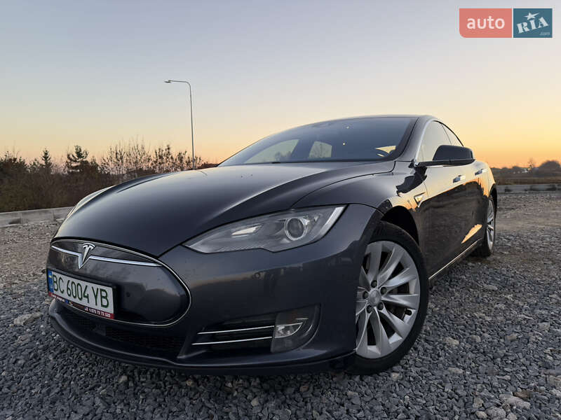 Tesla Model S 2015 Tesla Model S 2015