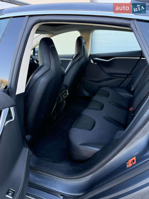 Лифтбек Tesla Model S 2014 в Радехове фото 11 Лифтбек Tesla Model S 2014 в Радехове