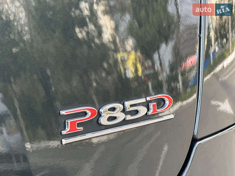 Ліфтбек Tesla Model S 2015 в Одесі