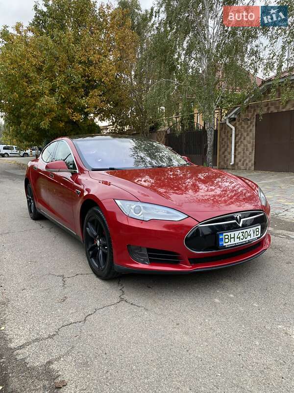Ліфтбек Tesla Model S 2013 в Одесі фото Ліфтбек Tesla Model S 2013 в Одесі