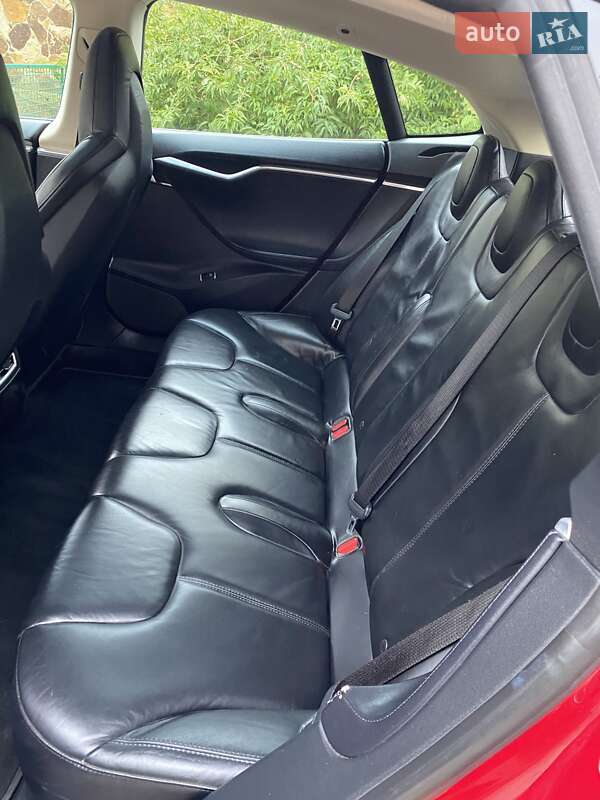 Ліфтбек Tesla Model S 2013 в Одесі фото 17 Ліфтбек Tesla Model S 2013 в Одесі