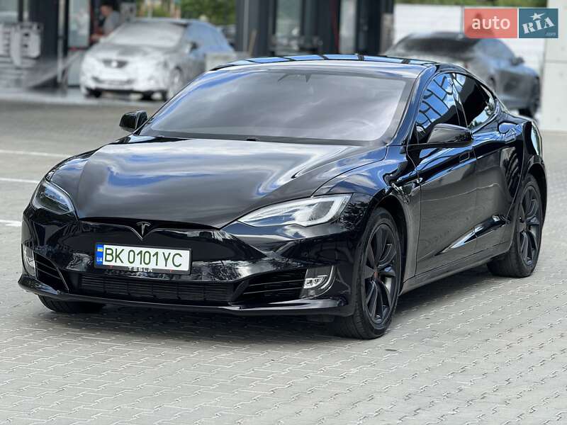 Ліфтбек Tesla Model S 2018 в Рівному фото 3 Ліфтбек Tesla Model S 2018 в Рівному