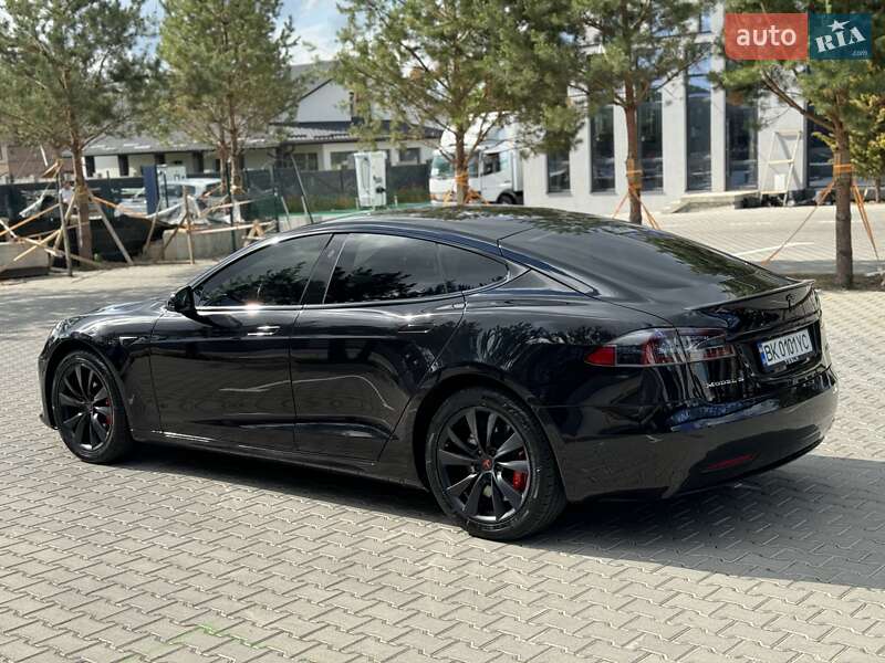 Ліфтбек Tesla Model S 2018 в Рівному фото 10 Ліфтбек Tesla Model S 2018 в Рівному