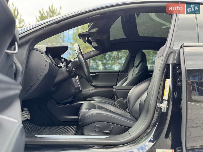 Ліфтбек Tesla Model S 2018 в Рівному фото 27 Ліфтбек Tesla Model S 2018 в Рівному