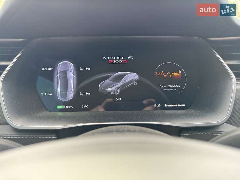 Ліфтбек Tesla Model S 2018 в Рівному фото 37 Ліфтбек Tesla Model S 2018 в Рівному