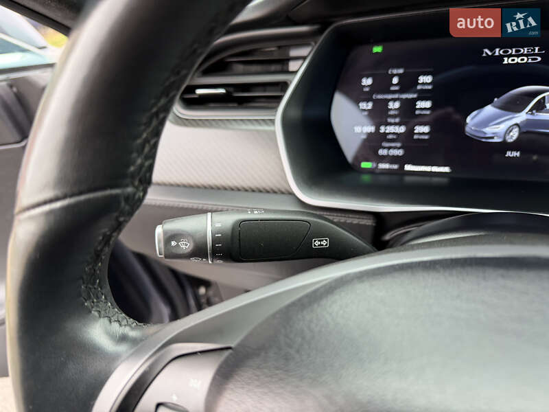 Лифтбек Tesla Model S 2018 в Виннице