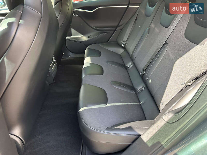 Лифтбек Tesla Model S 2017 в Одессе фото 13 Лифтбек Tesla Model S 2017 в Одессе