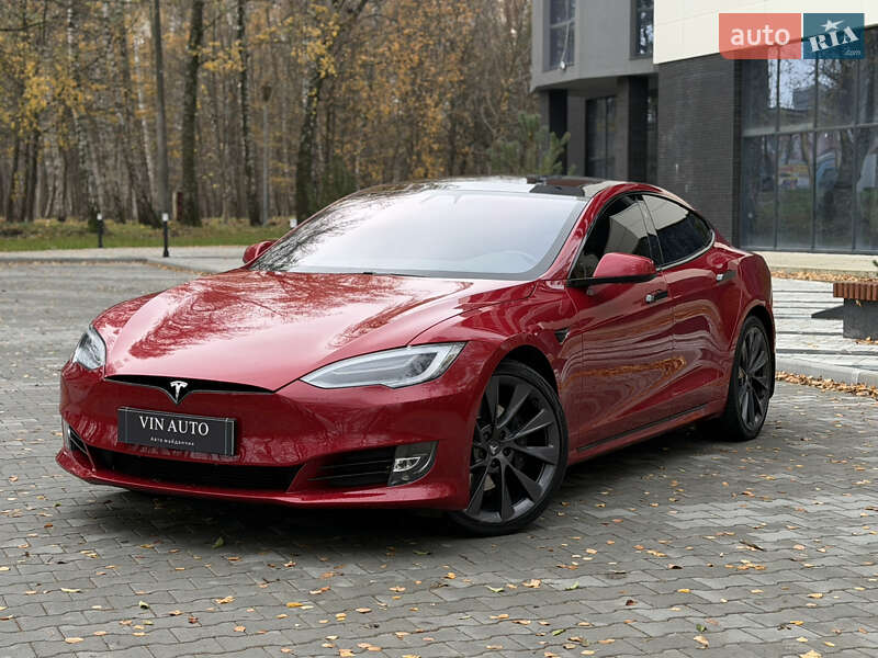 Лифтбек Tesla Model S 2018 в Тернополе