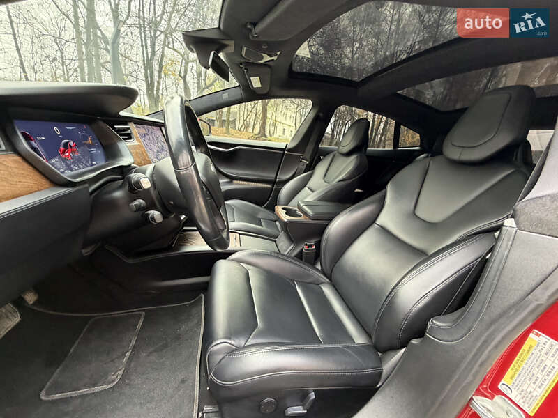 Лифтбек Tesla Model S 2018 в Тернополе