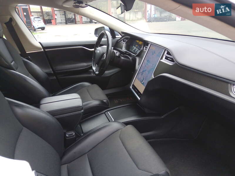 Лифтбек Tesla Model S 2017 в Нежине фото 23 Лифтбек Tesla Model S 2017 в Нежине