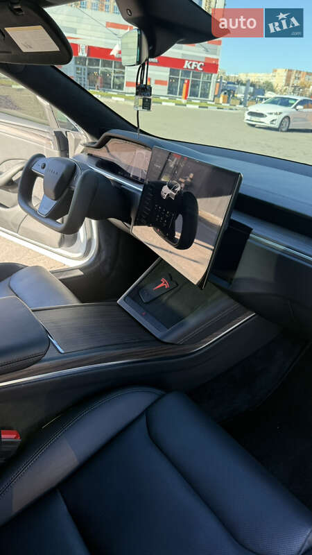 Лифтбек Tesla Model S 2023 в Львове фото 41 Лифтбек Tesla Model S 2023 в Львове