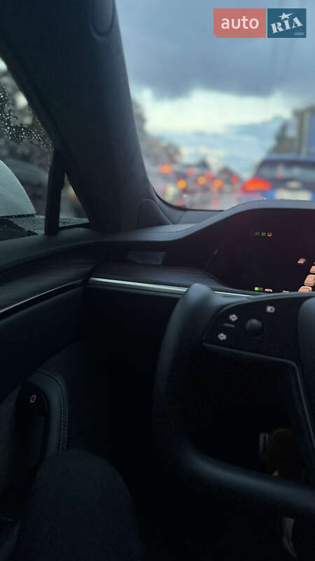 Лифтбек Tesla Model S 2023 в Львове фото 56 Лифтбек Tesla Model S 2023 в Львове