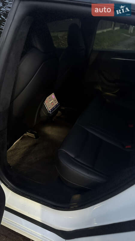 Лифтбек Tesla Model S 2023 в Львове фото 61 Лифтбек Tesla Model S 2023 в Львове