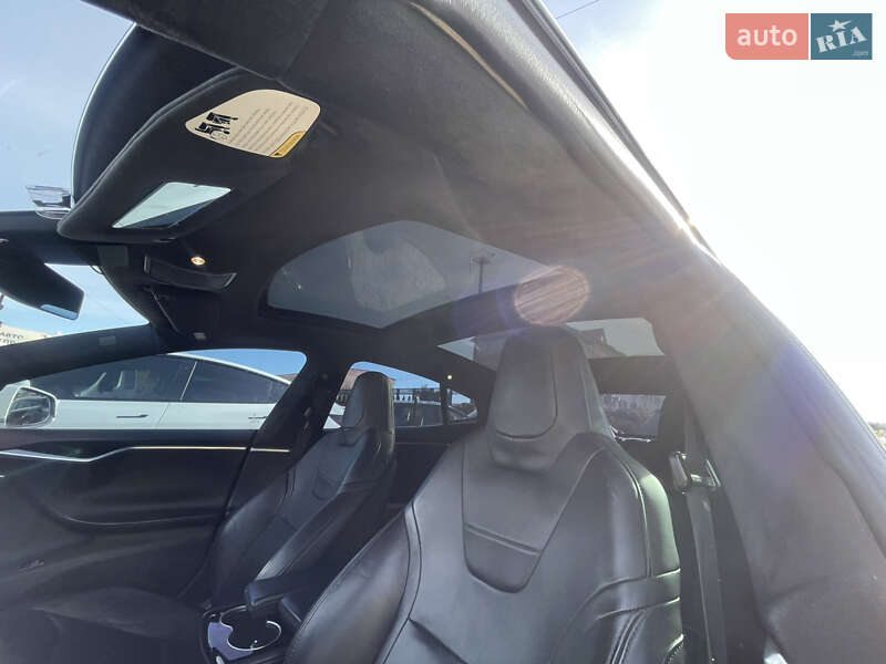 Ліфтбек Tesla Model S 2016 в Луцьку фото 14 Ліфтбек Tesla Model S 2016 в Луцьку