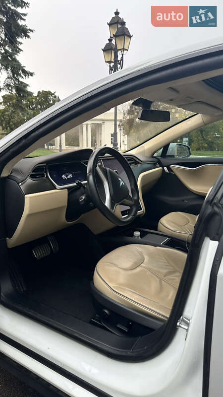 Лифтбек Tesla Model S 2013 в Одессе фото 7 Лифтбек Tesla Model S 2013 в Одессе