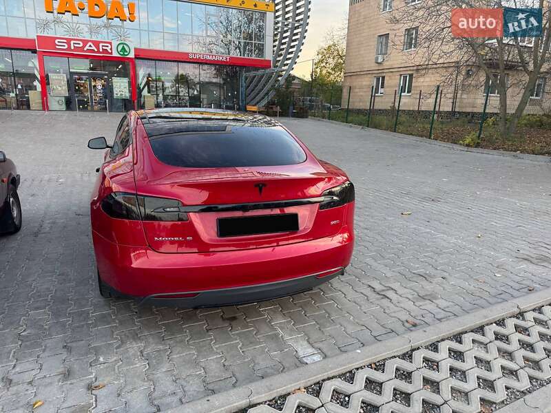 Лифтбек Tesla Model S 2016 в Полтаве фото 6 Лифтбек Tesla Model S 2016 в Полтаве
