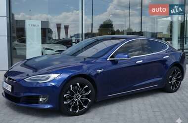 Ліфтбек Tesla Model S 2016 в Вінниці
