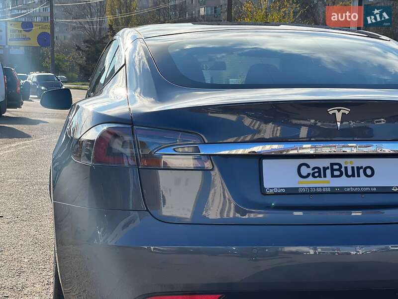 Ліфтбек Tesla Model S 2020 в Одесі