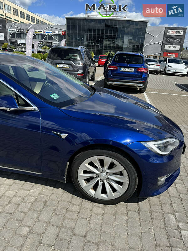 Ліфтбек Tesla Model S 2017 в Львові фото 28 Ліфтбек Tesla Model S 2017 в Львові