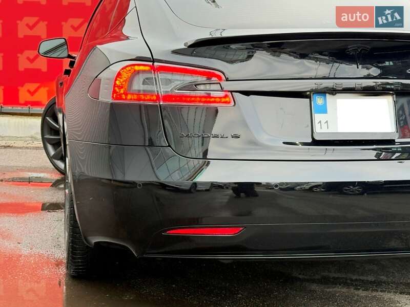 Ліфтбек Tesla Model S 2019 в Києві фото 20 Ліфтбек Tesla Model S 2019 в Києві