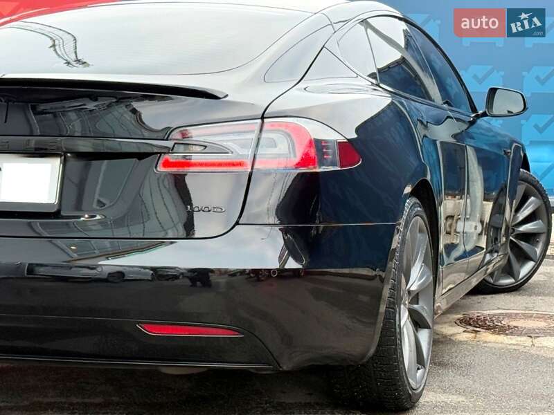 Ліфтбек Tesla Model S 2019 в Києві фото 21 Ліфтбек Tesla Model S 2019 в Києві