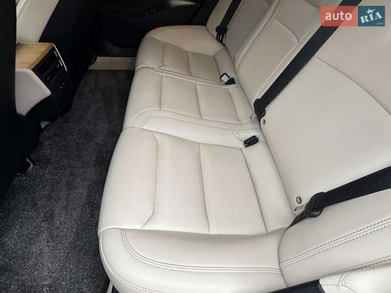 Ліфтбек Tesla Model S 2019 в Києві фото 65 Ліфтбек Tesla Model S 2019 в Києві