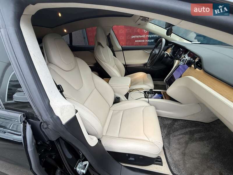 Ліфтбек Tesla Model S 2019 в Києві фото 73 Ліфтбек Tesla Model S 2019 в Києві