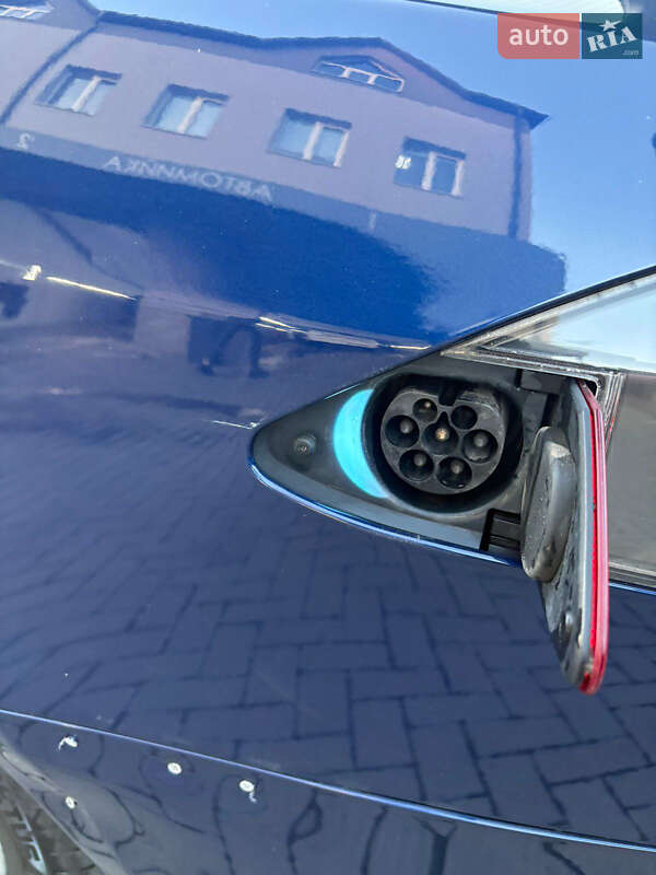 Ліфтбек Tesla Model S 2018 в Рівному фото 14 Ліфтбек Tesla Model S 2018 в Рівному